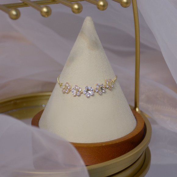 NEW 14K Gold Plated Diamond Flower Bracelet - Picture 8 of 10